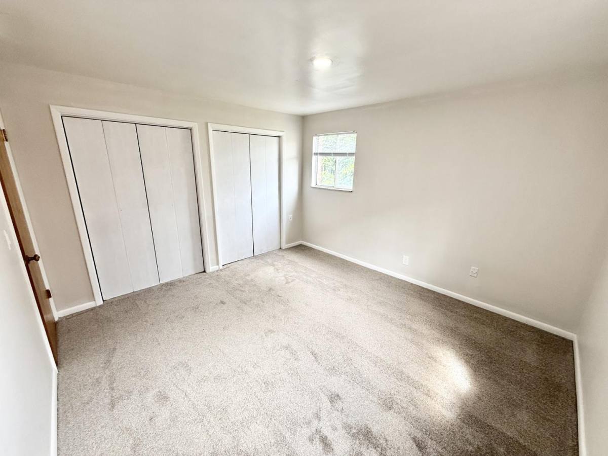Apartment for rent at Chestnut Ridge Manor, 775 Chestnut Ridge Rd #2, Morgantown, WV 26505