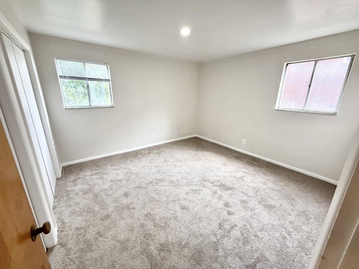 Apartment for rent at Chestnut Ridge Manor, 775 Chestnut Ridge Rd #2, Morgantown, WV 26505