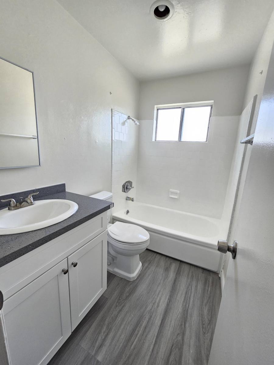 Apartment for rent at 1280 N San Gabriel Avenue, 1240-1280 N San Gabriel Ave, Azusa, CA 91702
