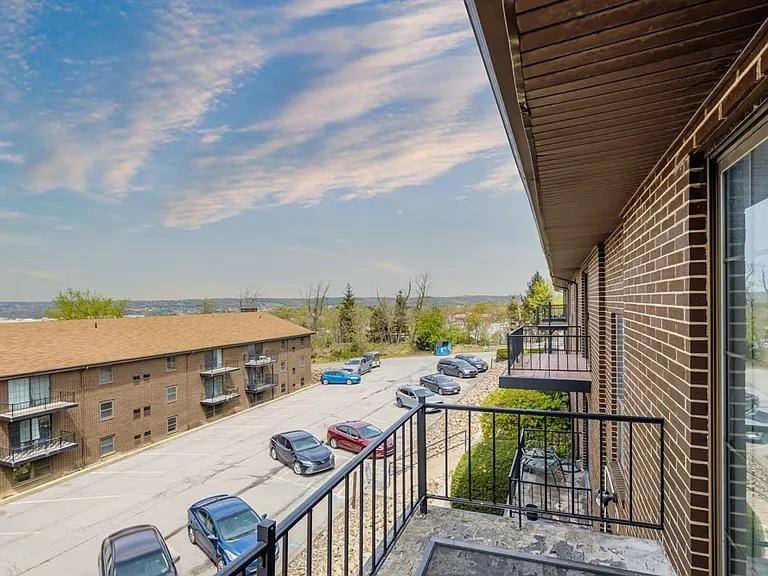 Apartment for rent at Colonial Arms, 151 Milne Dr, Monaca, PA 15061