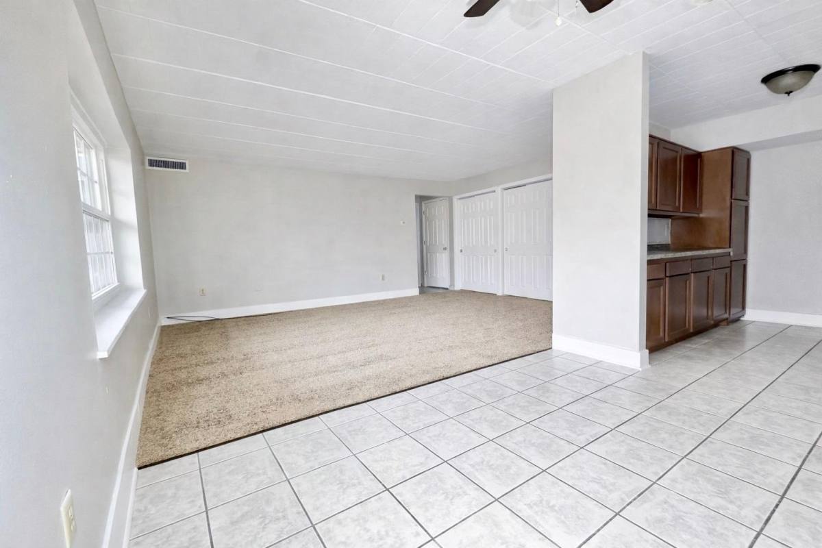Apartment for rent at Colonial Arms, 151 Milne Dr, Monaca, PA 15061