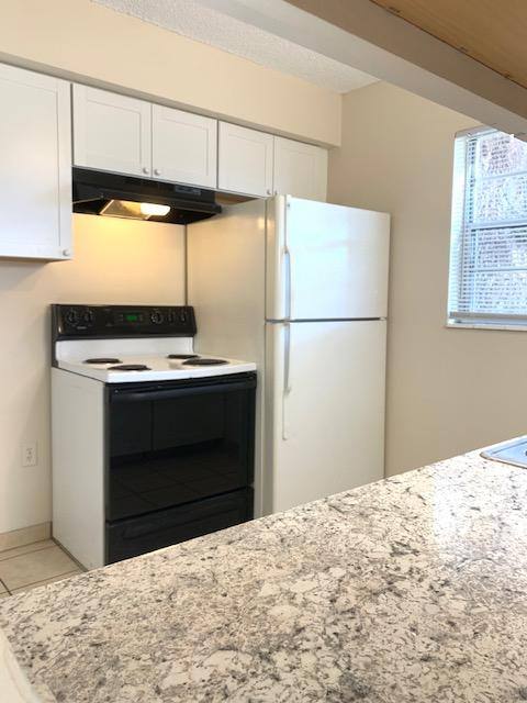 Apartment for rent at 2324 Grand Ave #9, Fort Myers, FL 33901