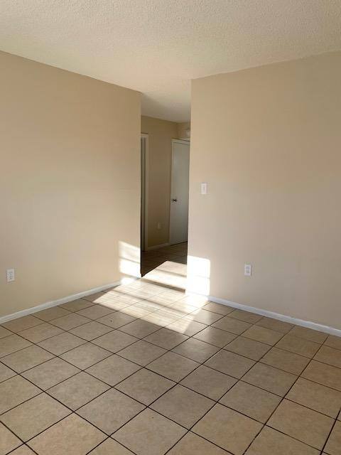 Apartment for rent at 2324 Grand Ave #9, Fort Myers, FL 33901