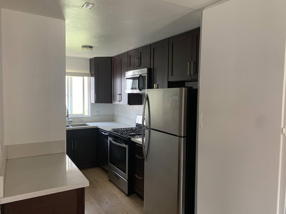 Apartment for rent at 4323 Perlita Avenue, 4317 - 4323 Perlita Ave #10, Los Angeles, CA 90039