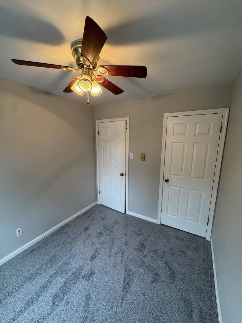 Apartment for rent at 119 Park St #8, Charles Town, WV 25414
