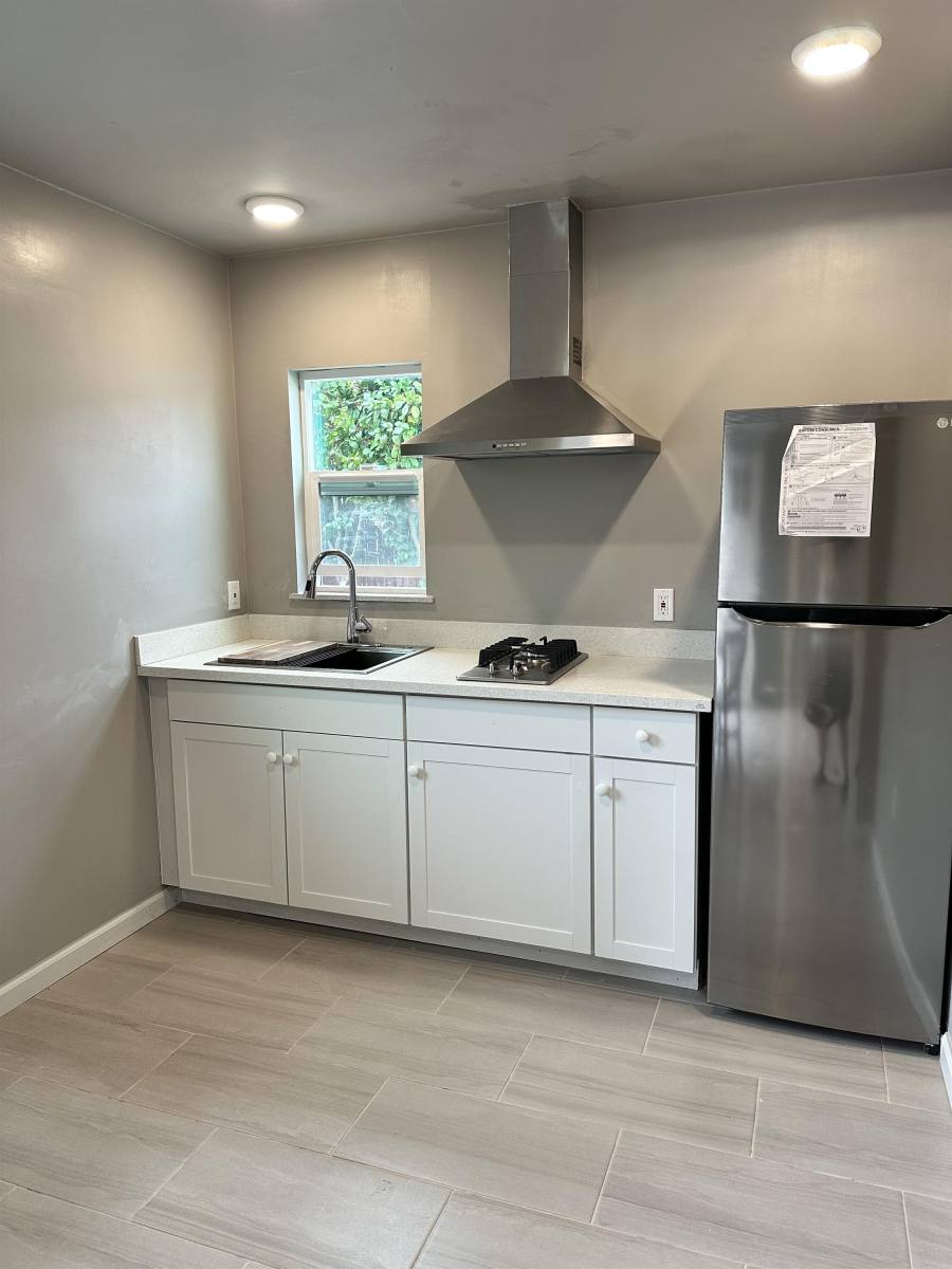 House for rent at Le Bon Park, 475 Fortuna Ave, San Leandro, CA 94577