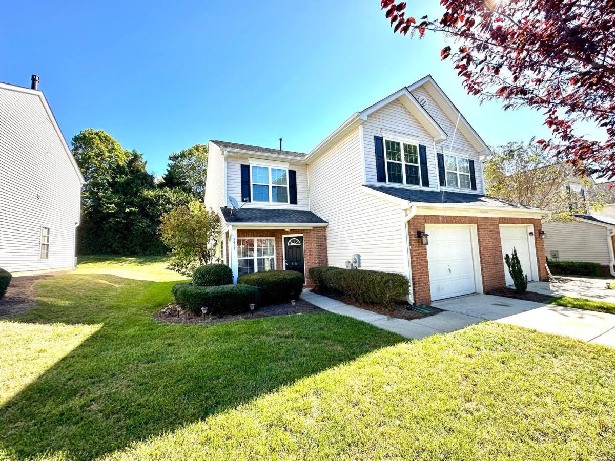 Townhouse for rent at Summerfield, 3414 Summerfield Ridge Lane #1, Matthews, NC 28105