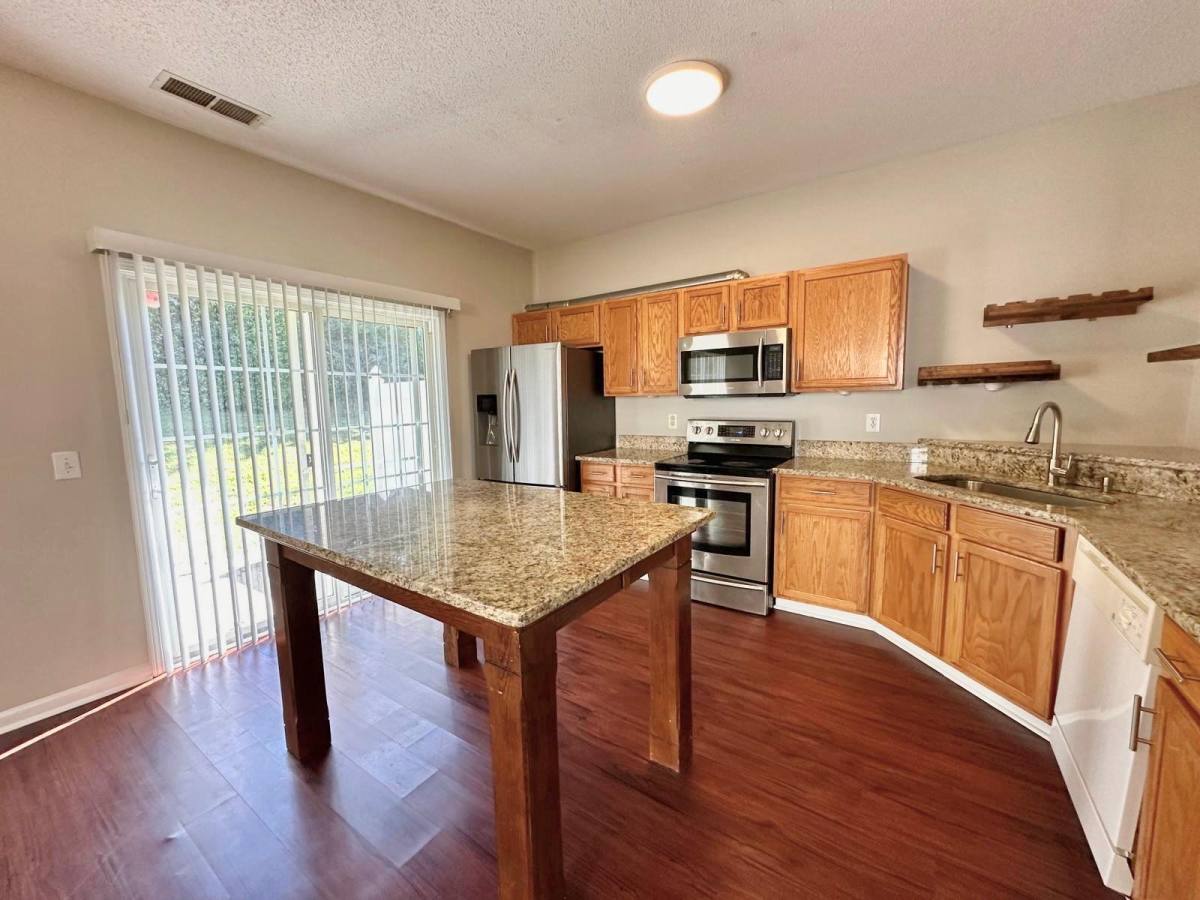 Townhouse for rent at Summerfield, 3414 Summerfield Ridge Lane #1, Matthews, NC 28105