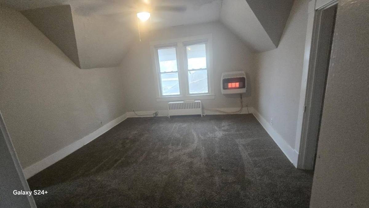 Apartment for rent at 1422 Central Ave, Anderson, IN 46016