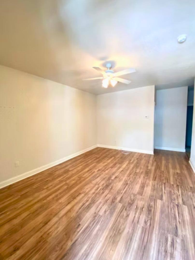 Apartment for rent at 200 W Cranford Ave, Valdosta, GA 31602