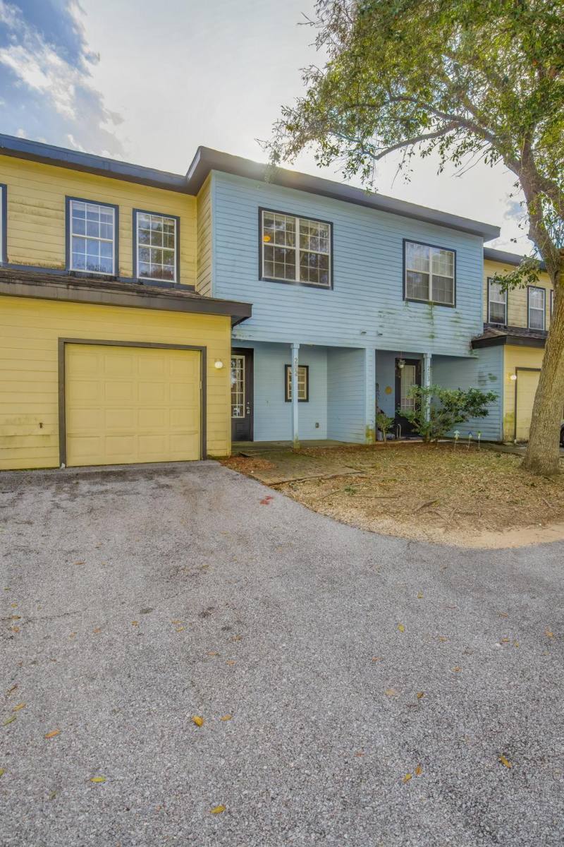 Townhouse for rent at Blue Angel Condominiums, 7095 N Blue Angel Parkway, Pensacola, FL 32526