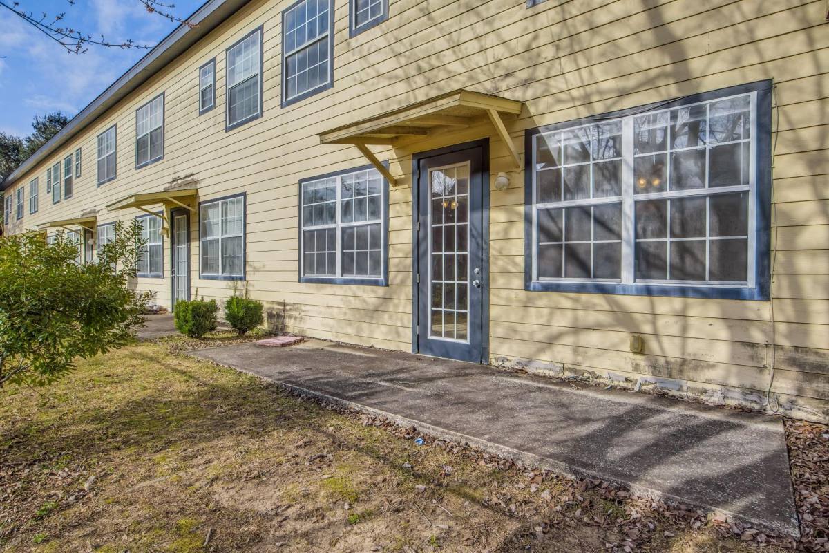 Townhouse for rent at Blue Angel Condominiums, 7095 N Blue Angel Parkway #206, Pensacola, FL 32526