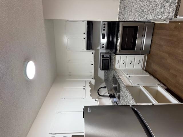 Apartment for rent at 452 8th Ave, Hickory, NC 28602