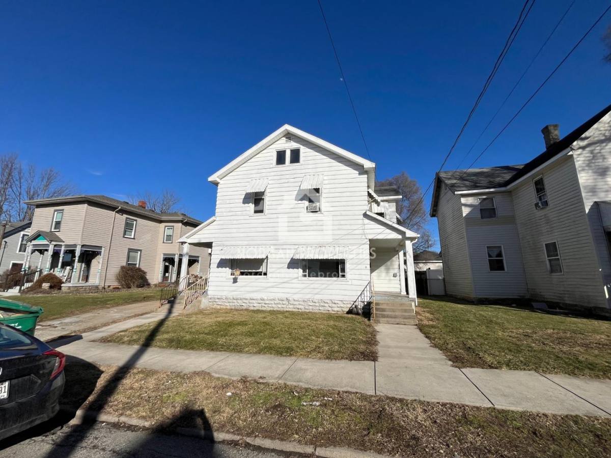 House for rent at 206 N 17th St, New Castle, IN 47362