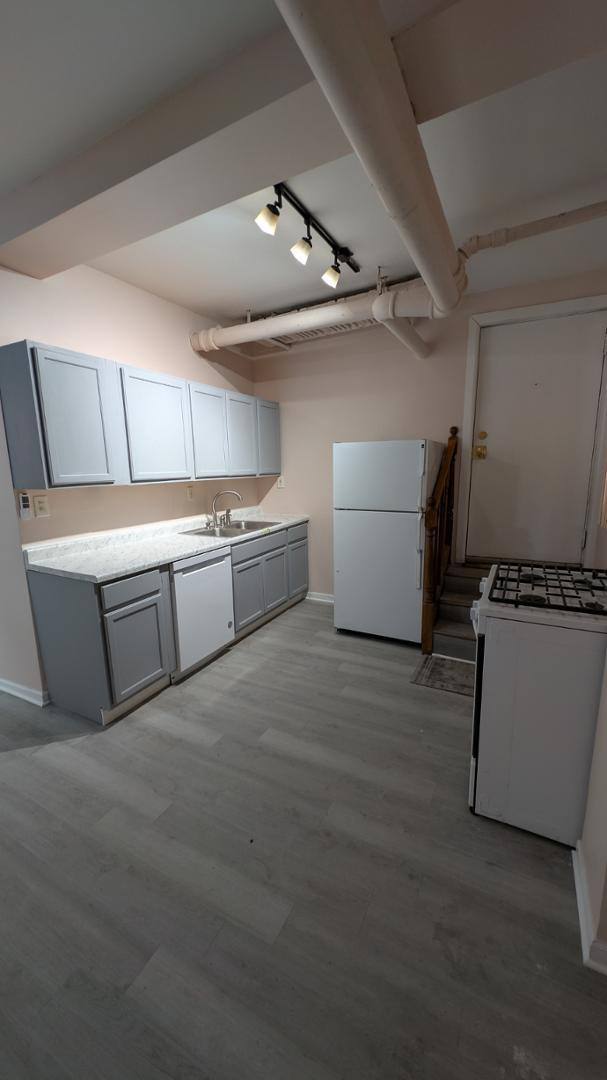 Apartment for rent at 5459 S Everett, Chicago, IL 60615