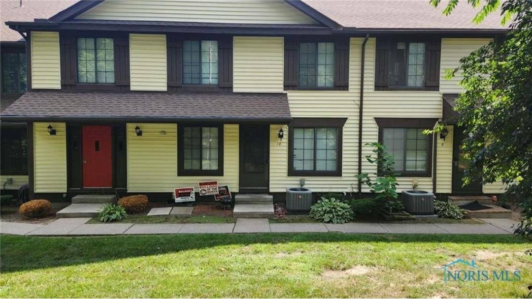 Condo for rent at Ottawa Woods Condominiums, 4515 W Bancroft St #9 10, Toledo, OH 43615