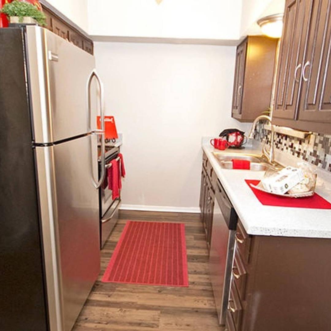 Townhouse for rent at 1369 N Hampton Rd, Desoto, TX 75115