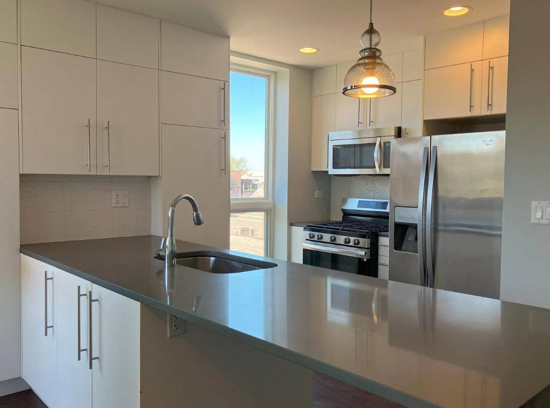 Apartment for rent at 3301 N Sheffield Ave #402, Chicago, IL 60657