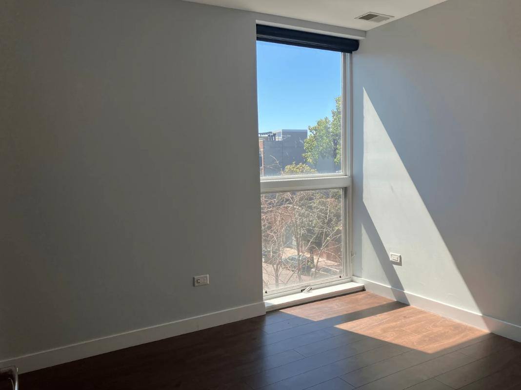Apartment for rent at 3301 N Sheffield Ave #402, Chicago, IL 60657