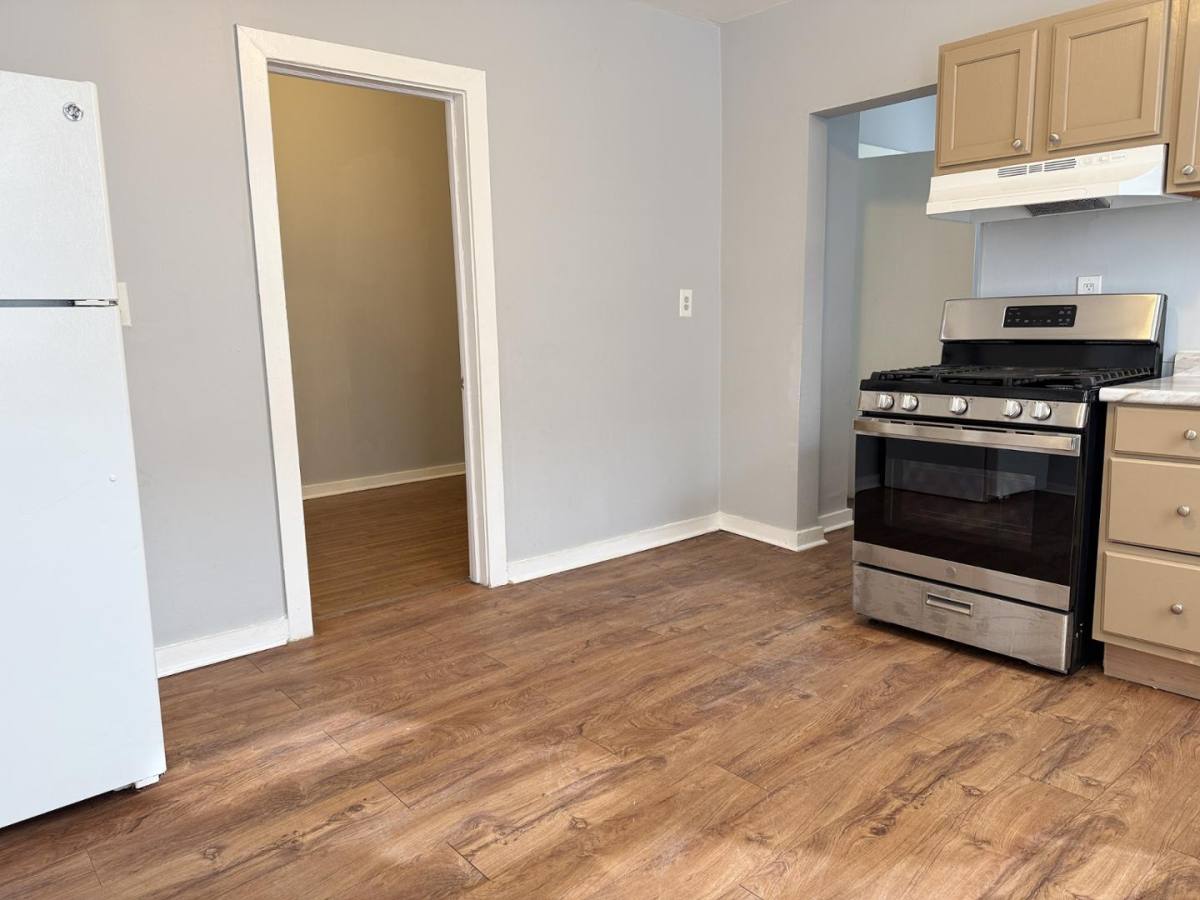 Apartment for rent at 8833 S Exchange Ave, Chicago, IL 60617