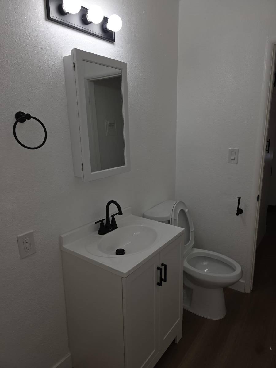 Apartment for rent at 4722 August St #4, Los Angeles, CA 90008