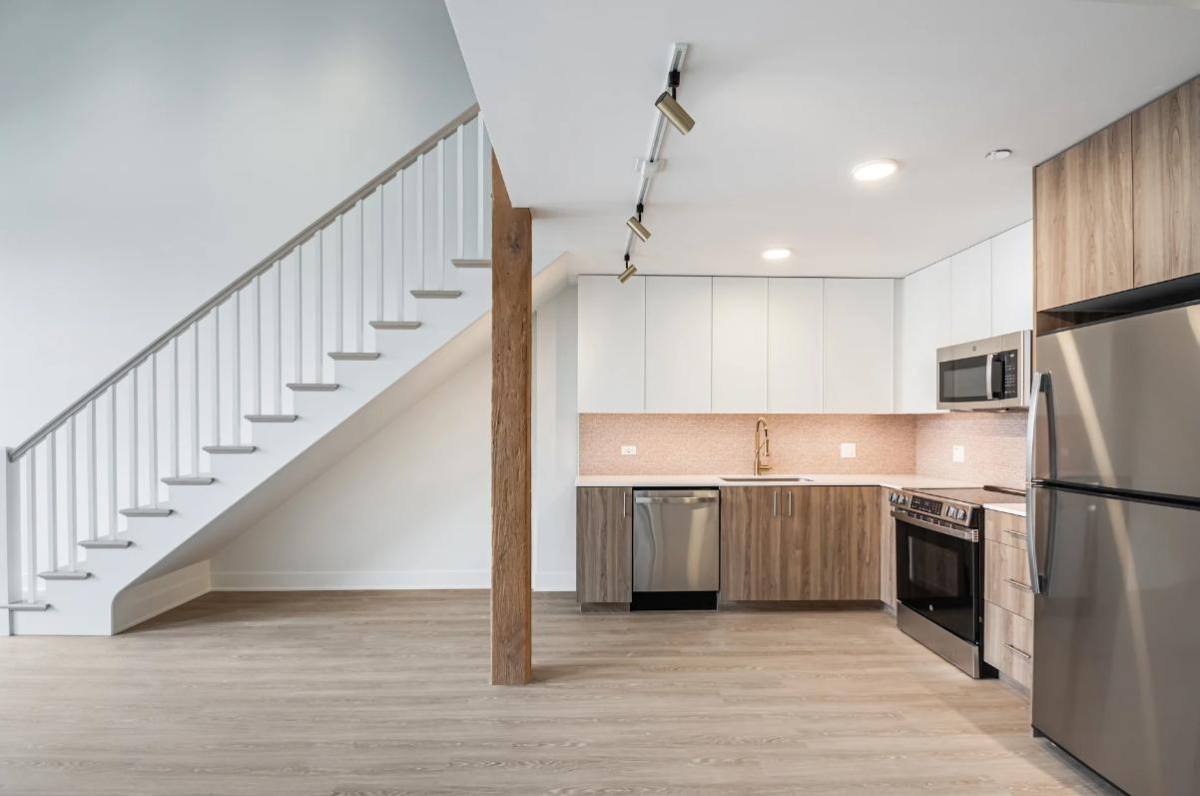 Apartment for rent at 1040 W Huron St, Chicago, IL 60642