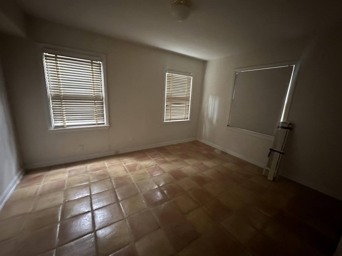 Apartment for rent at 1928 N Blvd #1, Houston, TX 77098