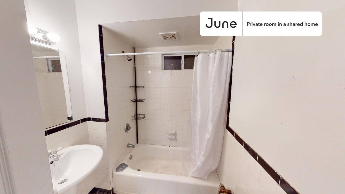 Apartment for rent at 34 Coolidge Rd #C, Allston, MA 02134