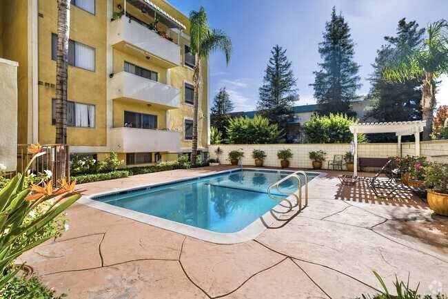 Apartment for rent at 17859 Margate St #202, Encino, CA 91316