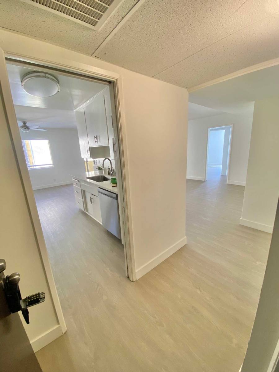 Apartment for rent at 17859 Margate St #202, Encino, CA 91316