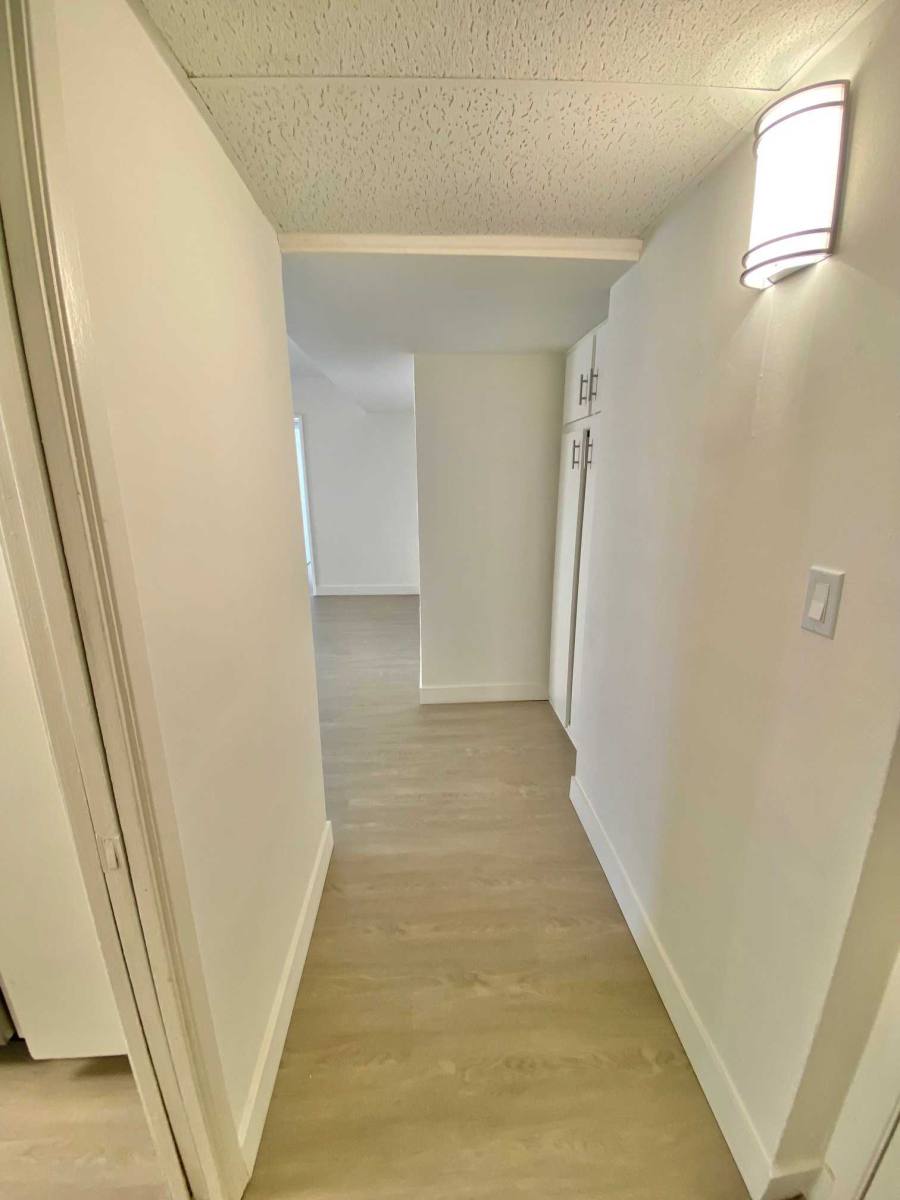 Apartment for rent at 17859 Margate St #202, Encino, CA 91316