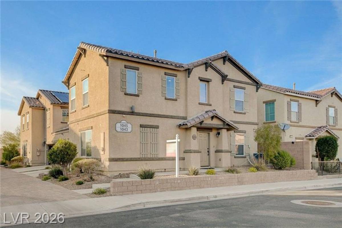 House for rent at 1045 Spotted Saddle St, Henderson, NV 89015