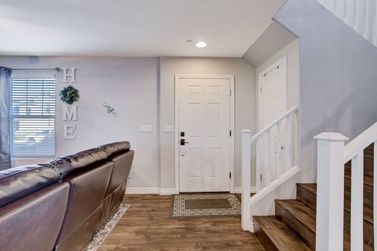 House for rent at 1045 Spotted Saddle St, Henderson, NV 89015