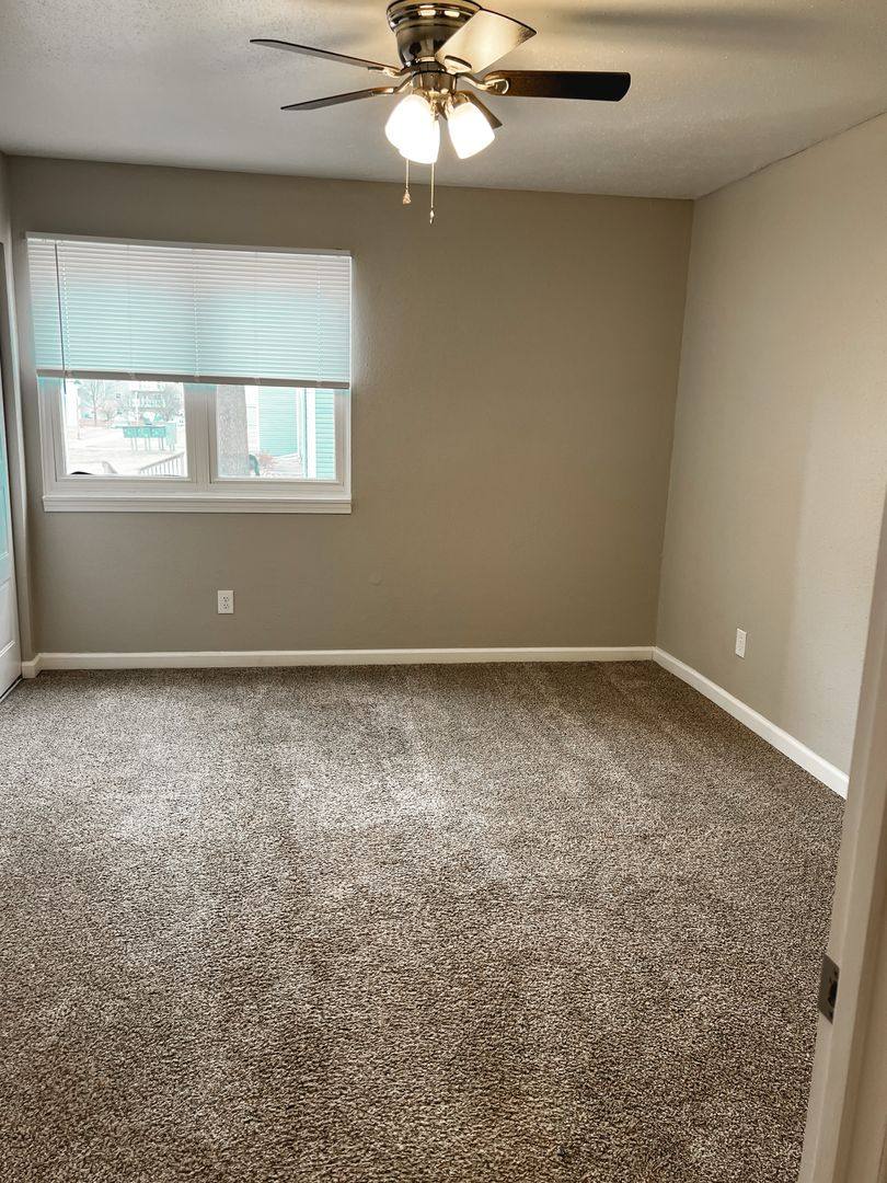 Apartment for rent at 1521 S 38th St, Saint Joseph, MO 64507
