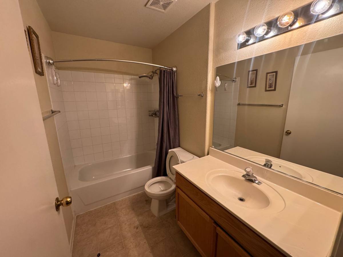Condo for rent at 8410 Eldora, Las Vegas, NV 89117