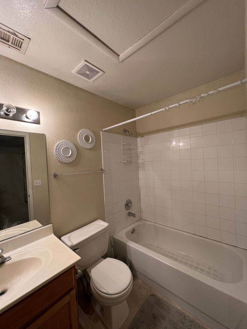 Condo for rent at 8410 Eldora, Las Vegas, NV 89117