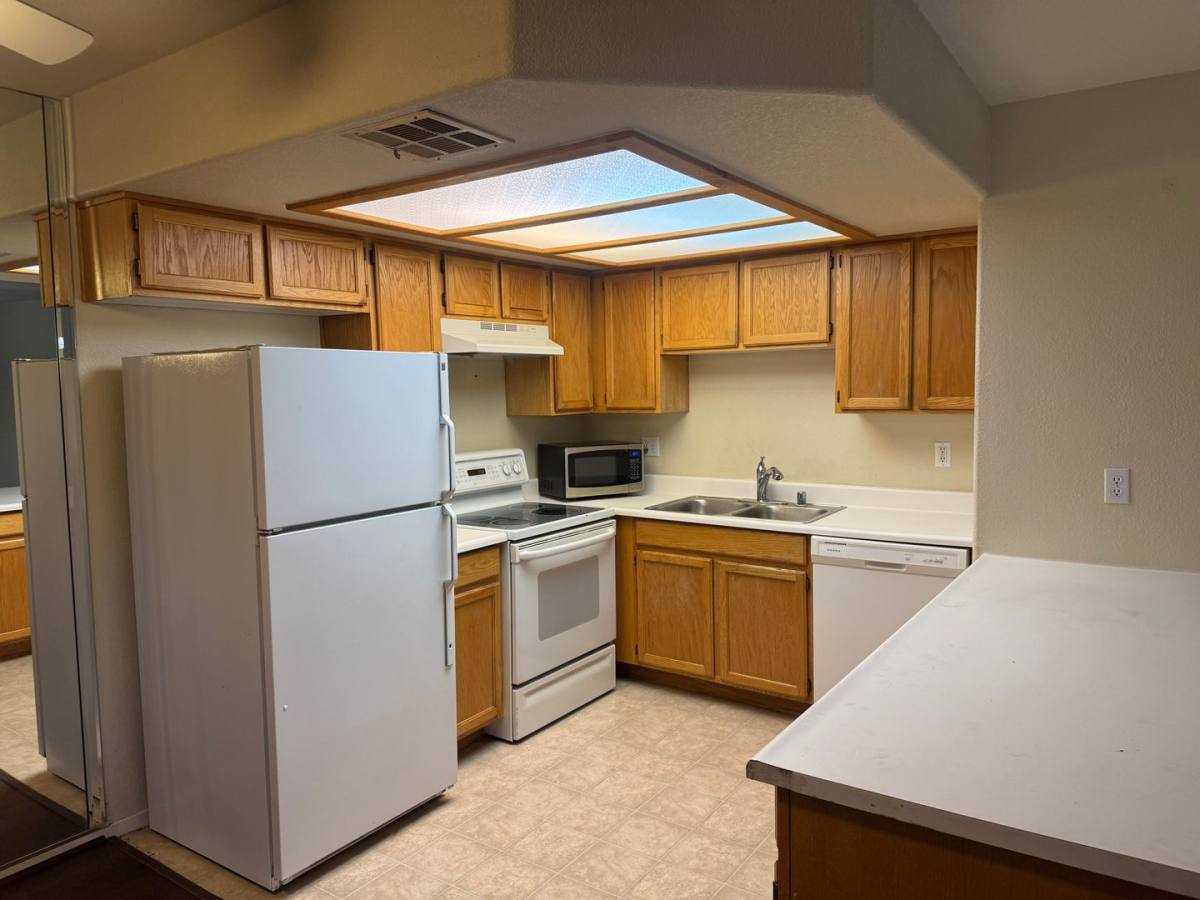 Condo for rent at 8410 Eldora, Las Vegas, NV 89117