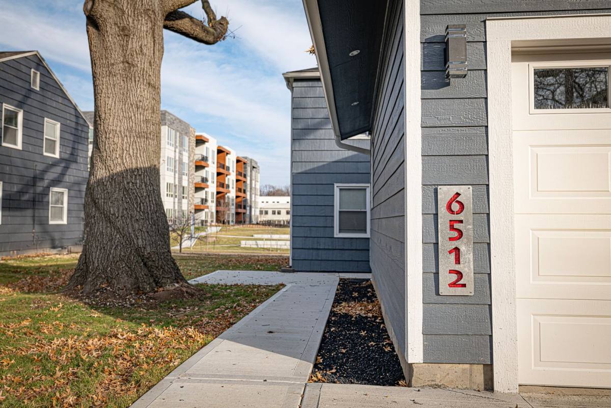 Apartment for rent at 6512 Rockhill Rd, Kansas City, MO 64131