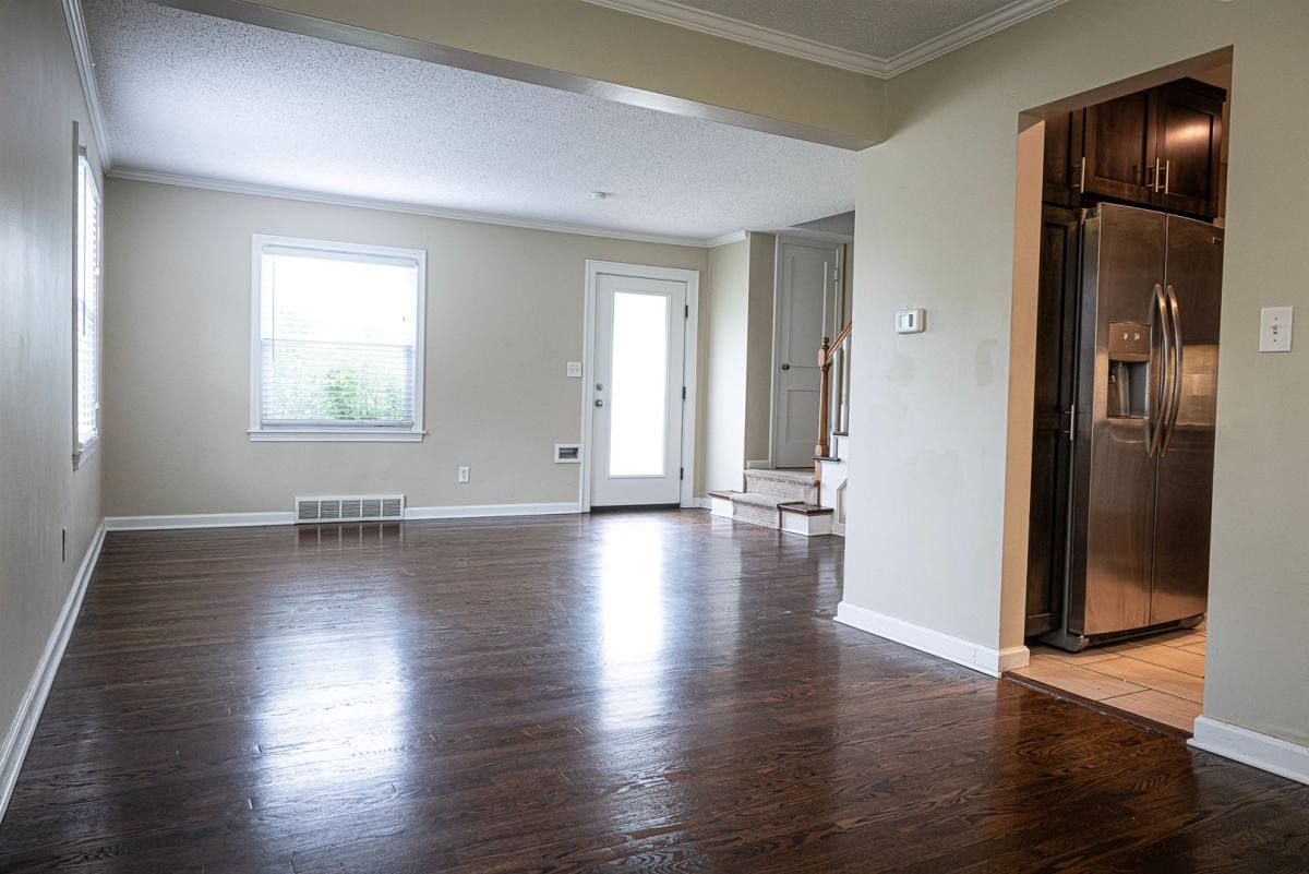 Apartment for rent at 6512 Rockhill Rd, Kansas City, MO 64131