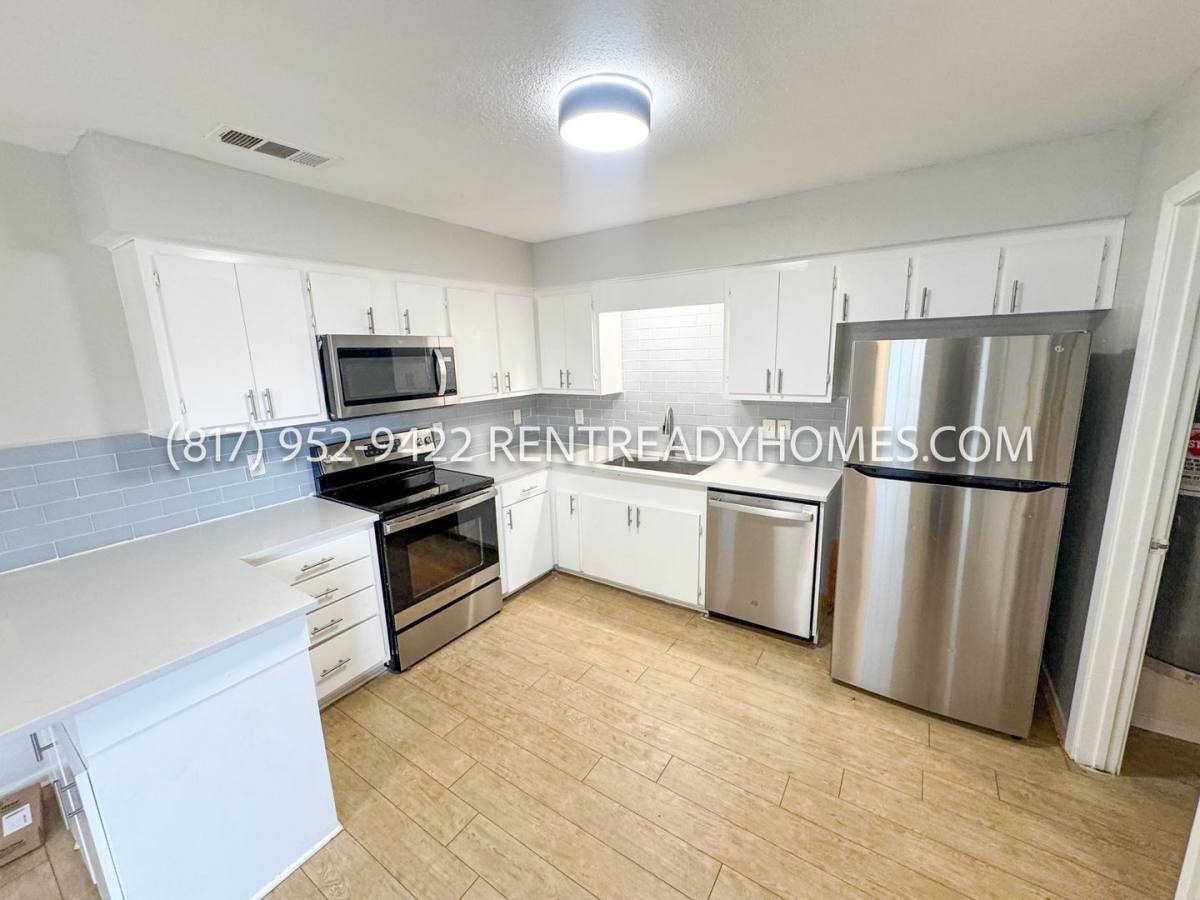 House for rent at 349 Bass Rd, Rockwall, TX 75032