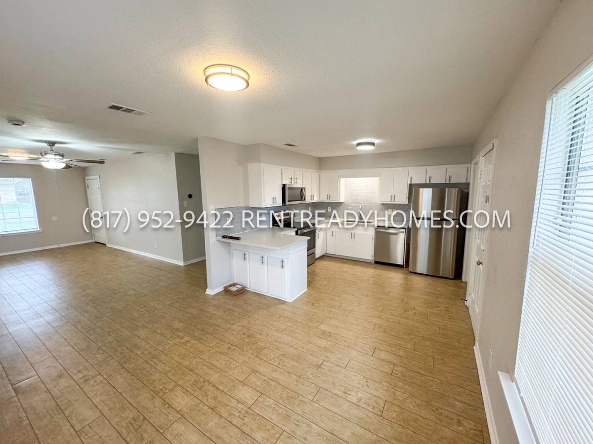 House for rent at 349 Bass Rd, Rockwall, TX 75032