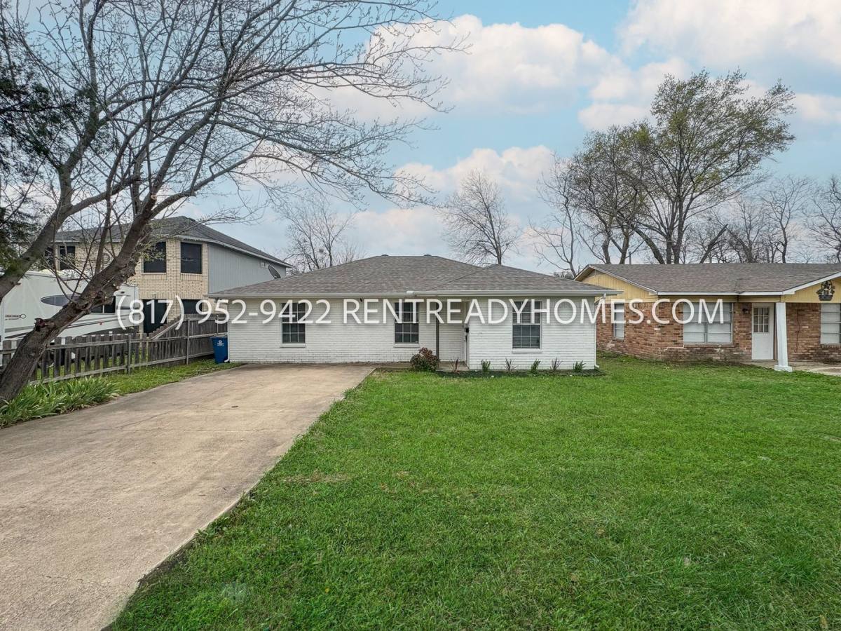 House for rent at 349 Bass Rd, Rockwall, TX 75032