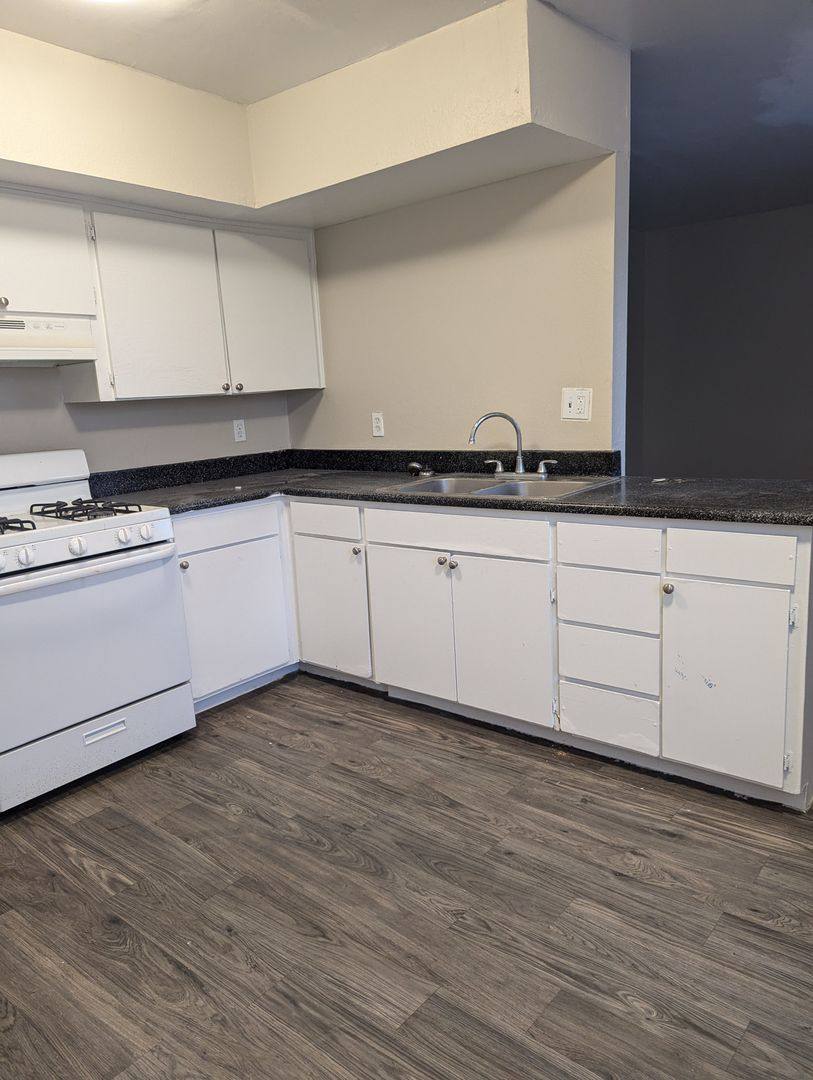 Apartment for rent at 610 E Mohave Rd, Tucson, AZ 85705
