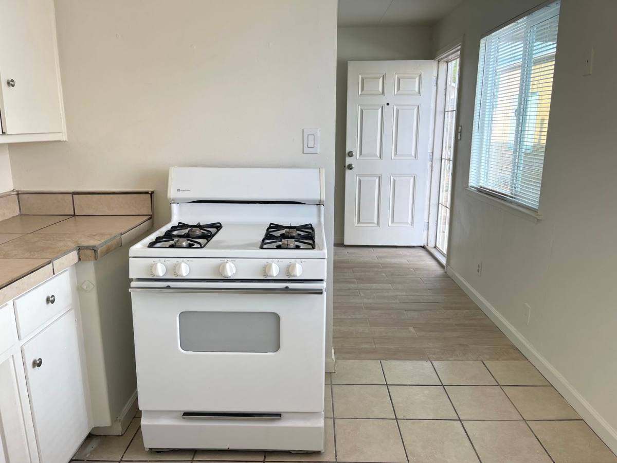 Apartment for rent at 606 Linden Court, Tehachapi, CA 93561