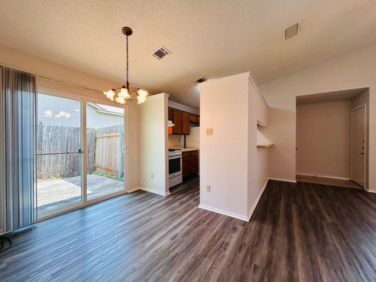 Apartment for rent at 416 Greenlawn Blvd, Round Rock, TX 78664