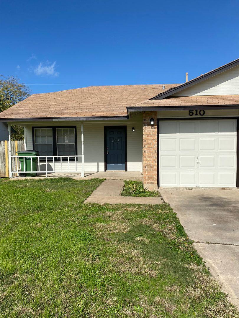 Apartment for rent at 510 Willowbend Cove, Round Rock, TX 78664