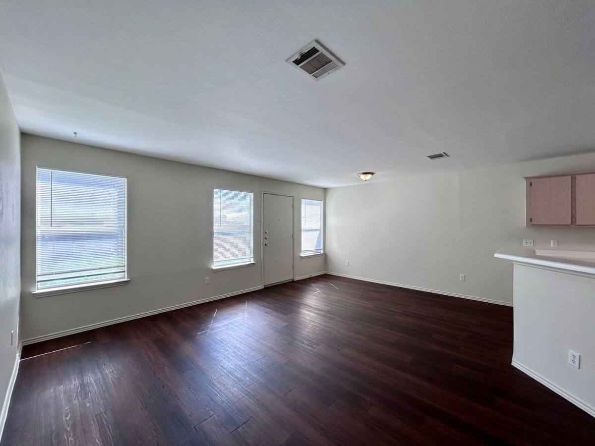 Apartment for rent at 9703 Nightjar Dr, Austin, TX 78748