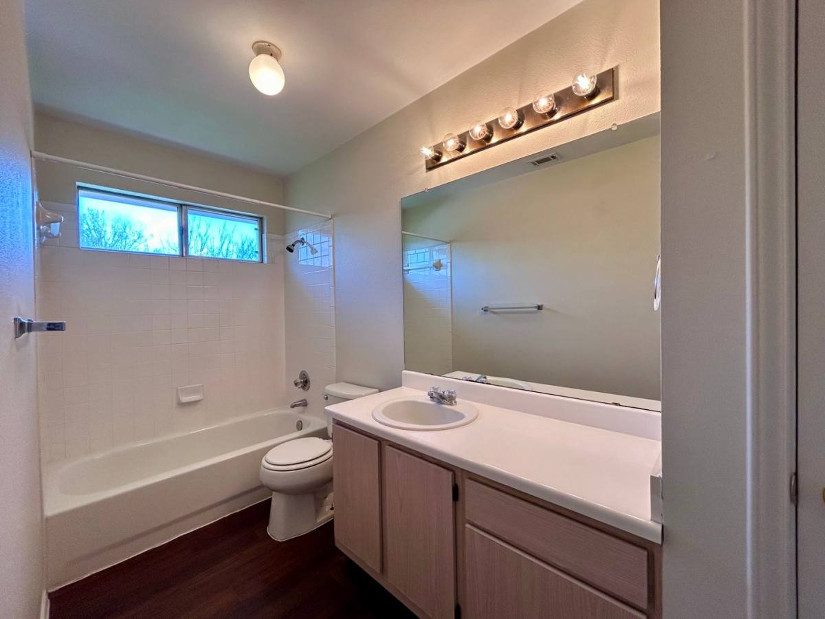 Apartment for rent at 9703 Nightjar Dr, Austin, TX 78748