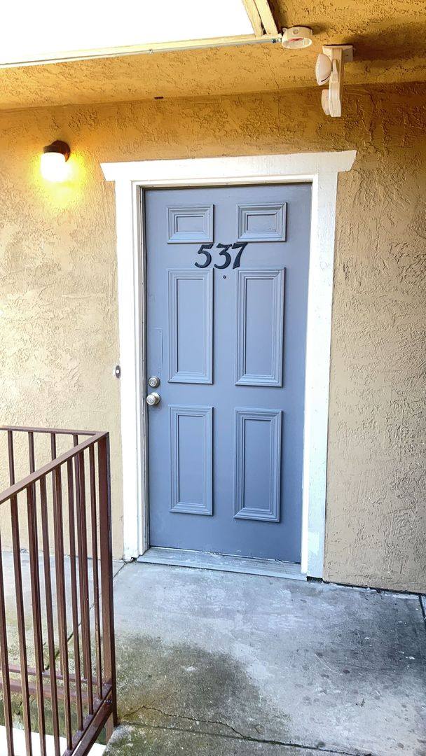 Apartment for rent at 537 Nevin Ave, Richmond, CA 94801