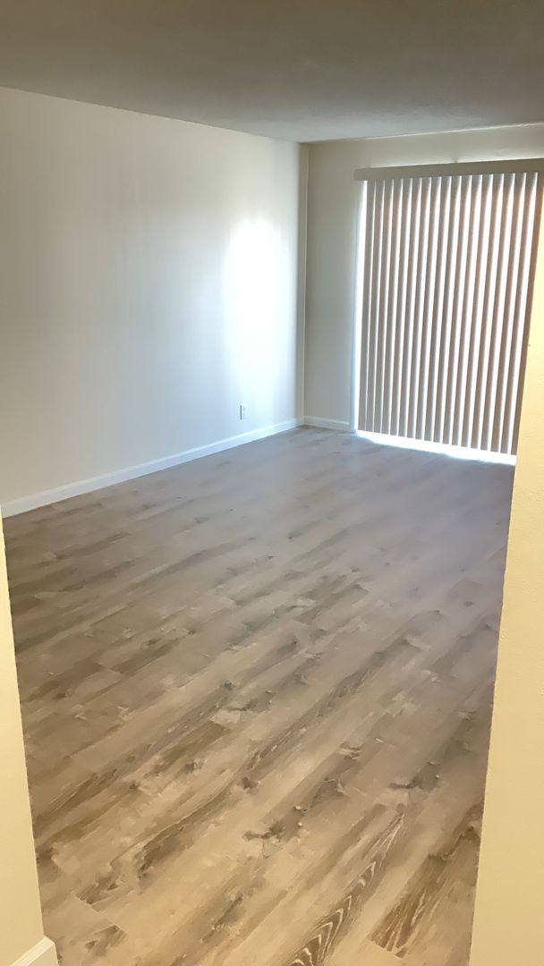 Apartment for rent at 537 Nevin Ave, Richmond, CA 94801